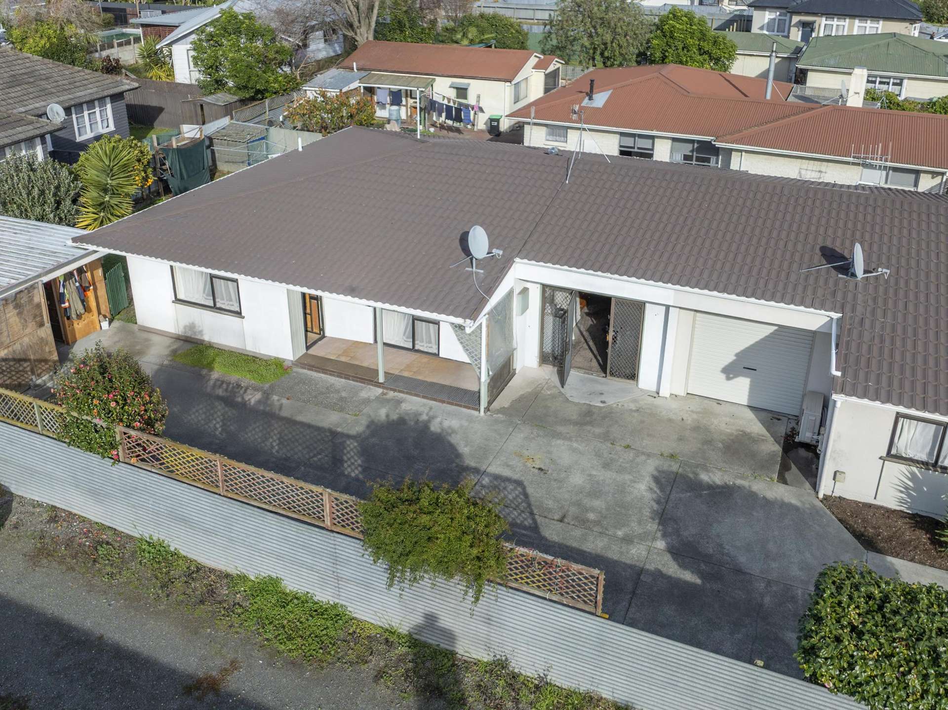 2/1017 Tomoana Road Mahora_0