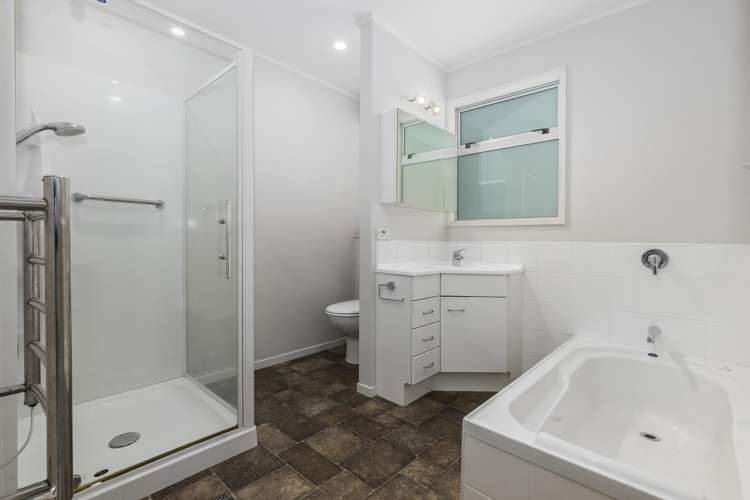 4 Myrtle Lane Raumati Beach_9