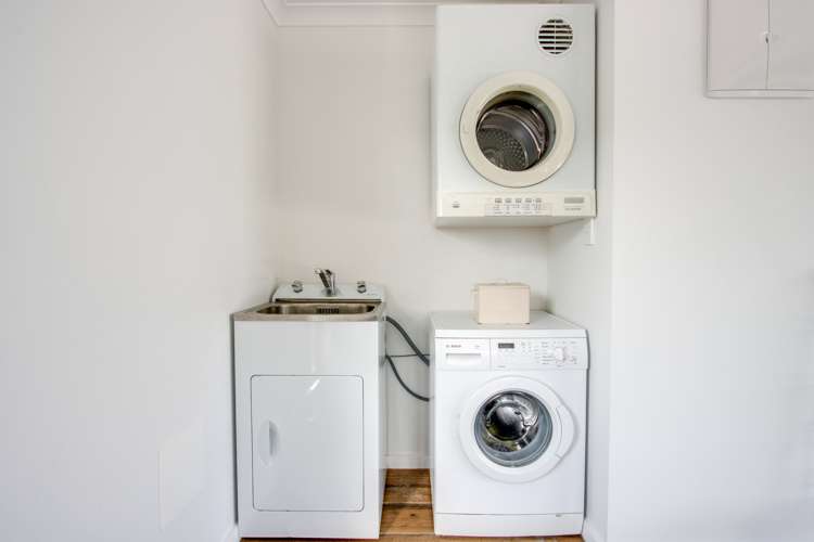 548 Lyndhurst Road Frimley_21