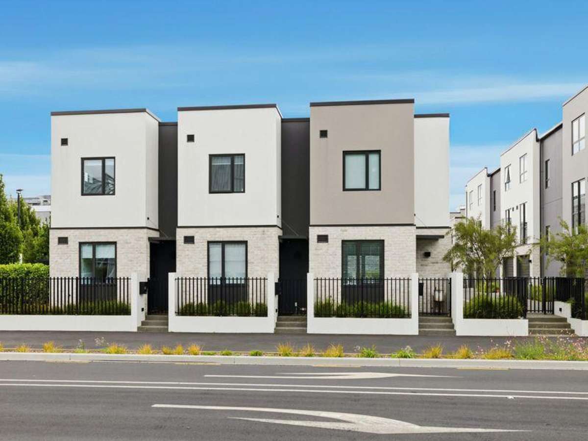 3/251 Madras Street_3