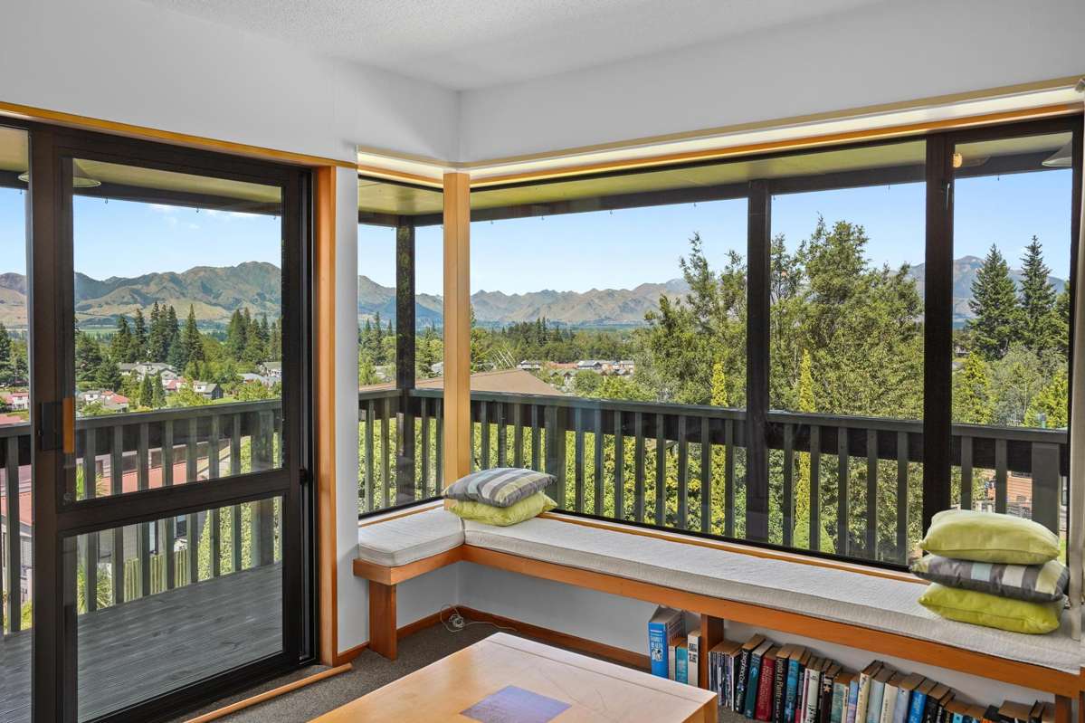 22 Chalet Crescent_2