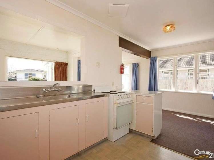 21 Vernon Avenue Takaro_5