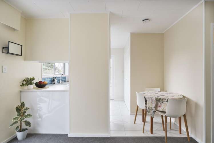 2/27 Spence Road Henderson_10