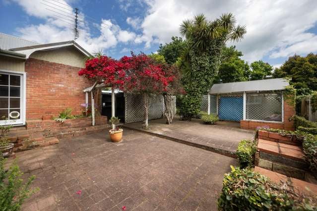 1B Maybeck Rd Mount Albert_4