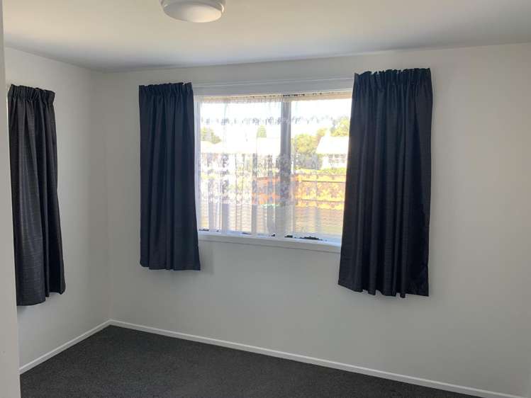 1212 Cunningham Crescent Mayfair_6