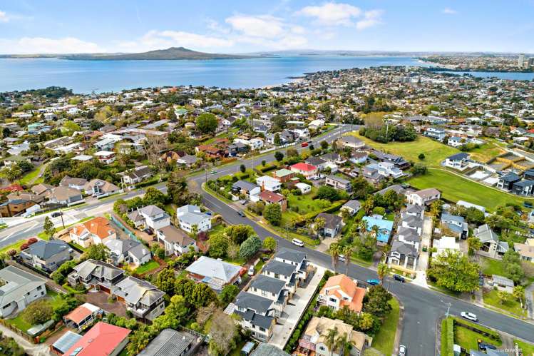 3B Kenmure Avenue Forrest Hill_23