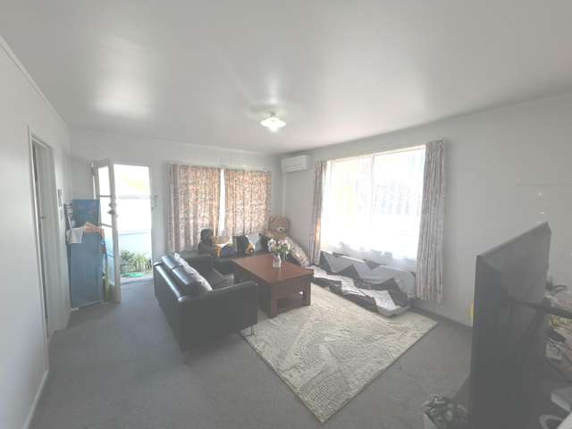 4/5 Bollard Avenue Mount Albert_2