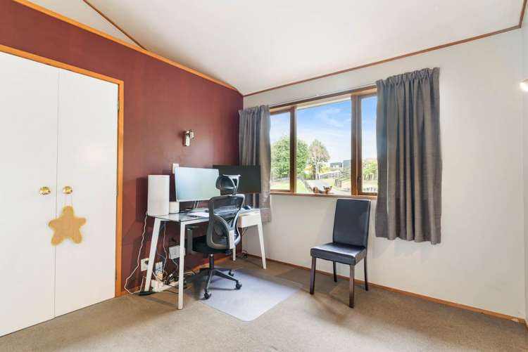 305 Hill Road The Gardens_17