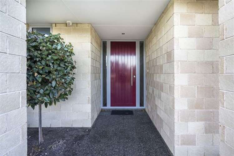 5 Springbrook Lane Northwood_2