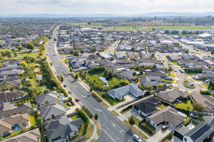 218 Borman Road Rototuna North_24