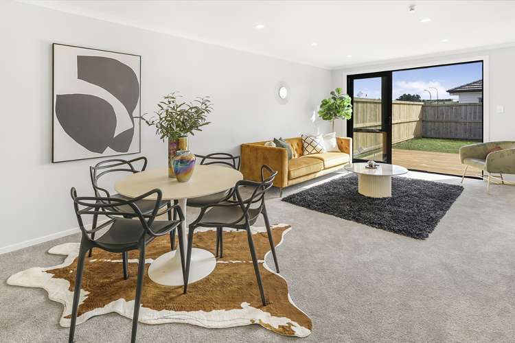 2/3 Tiro Place Rototuna North_3