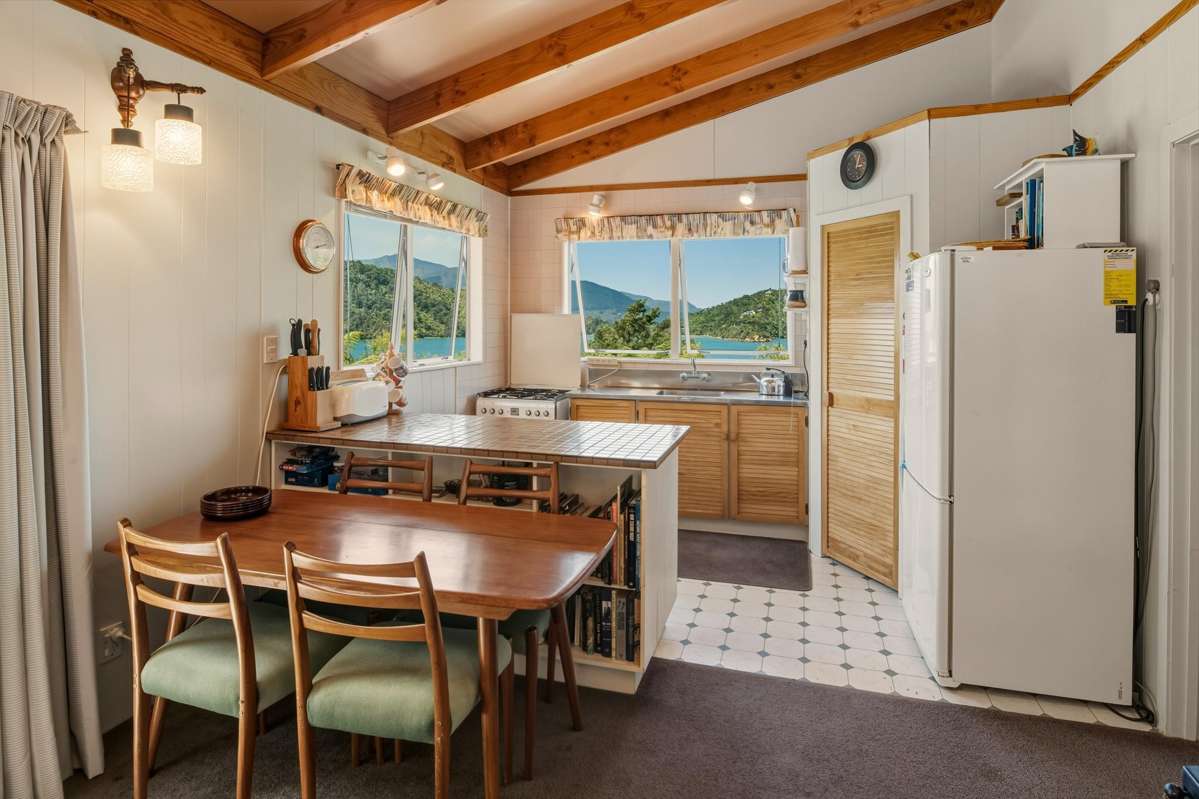 2667 Kenepuru Road_3