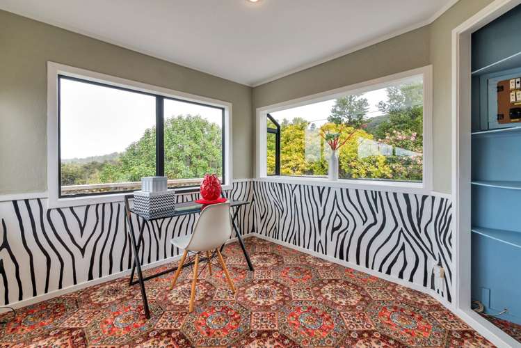 695 Huia Road Parau_12