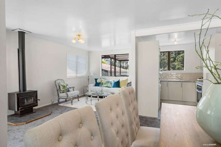 8 Angeline Place Massey_11