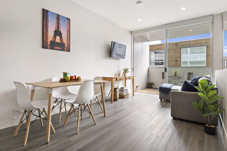 18h Fisher-Point Drive Auckland Central_7