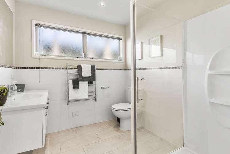 30 Columbia Crescent Beachlands_14