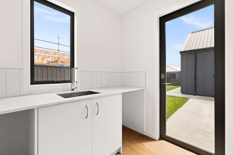 32 Matau Crescent Frimley_10