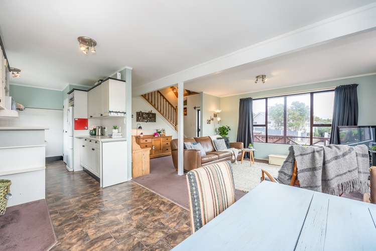 13 Invercargill Drive Kelson_5