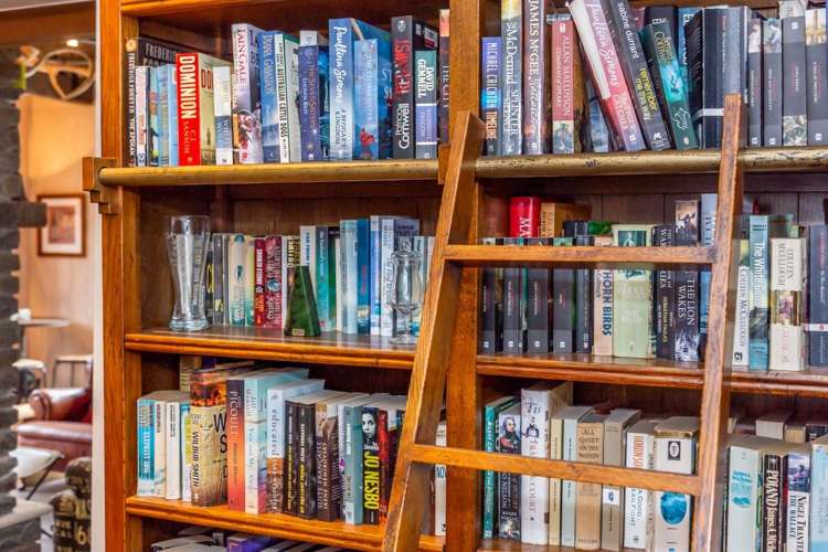 27 Wroxton Terrace Merivale_22