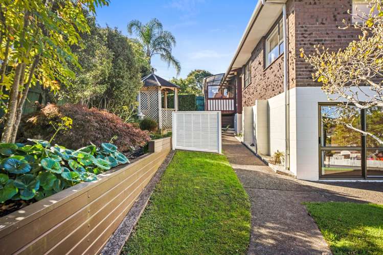 1/521 Beach Road Murrays Bay_16