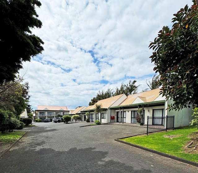 RARE OPPORTUNITY - RENOVATED MOTEL BUSINESS