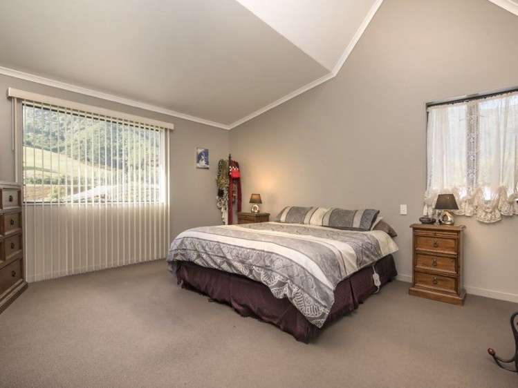 112 Boons Valley Road Waikawa_19