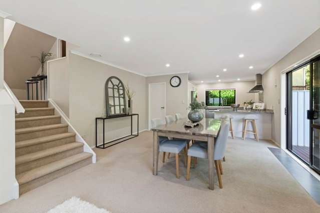 15 Lucca Crescent Flat Bush_4