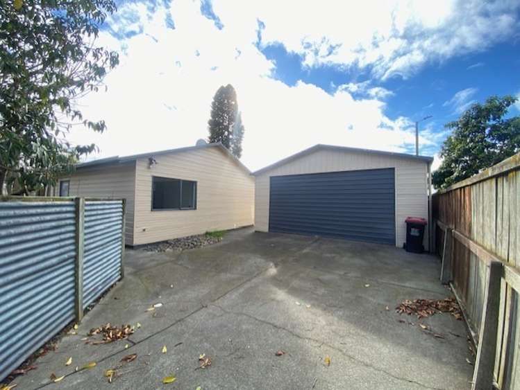 1216a Norfolk Crescent 10490_9