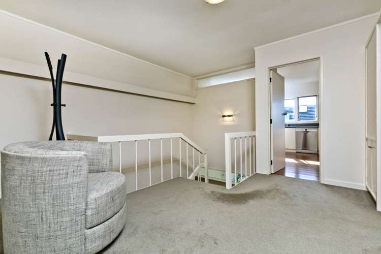 3/276 Hurstmere Road Takapuna_15