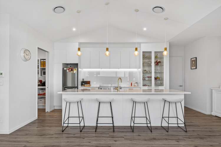 8 Picadilly Avenue Casebrook_1