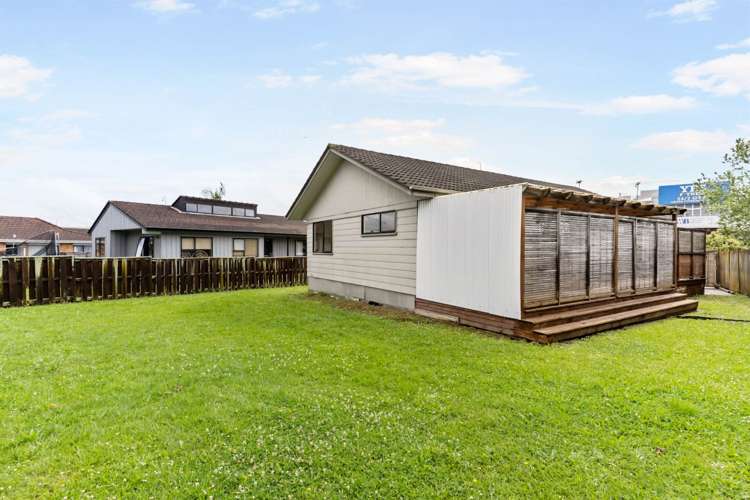 32 Aviemore Drive Highland Park_2