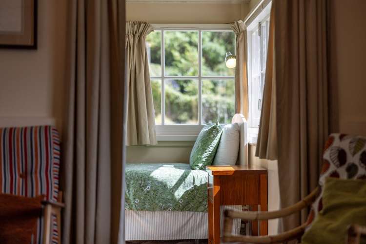 257 Beach Road Akaroa_19