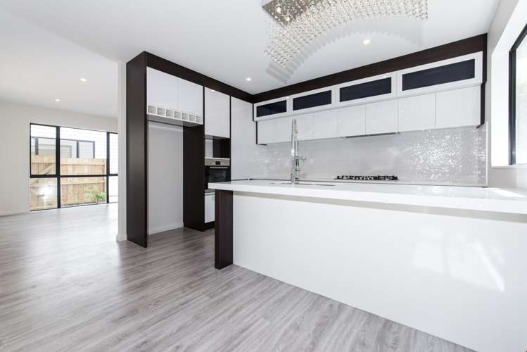 8a Dalwhinnie Parade Highland Park_9