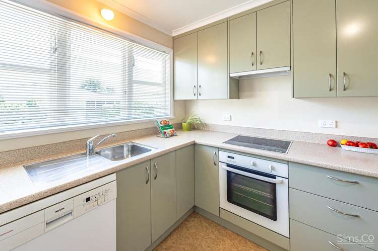 26 Selwyn Crescent College Estate_2