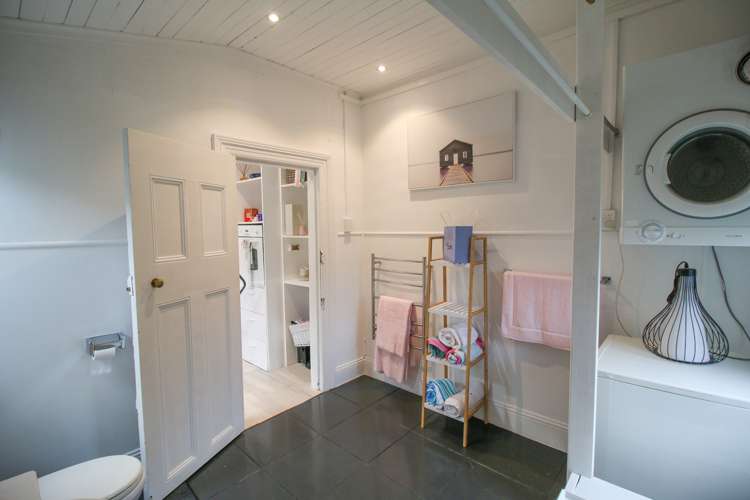 63 Liffey Street Bluff_17