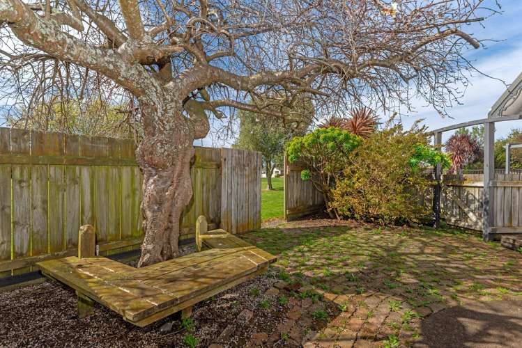 12 Ruru Avenue Lytton West_24