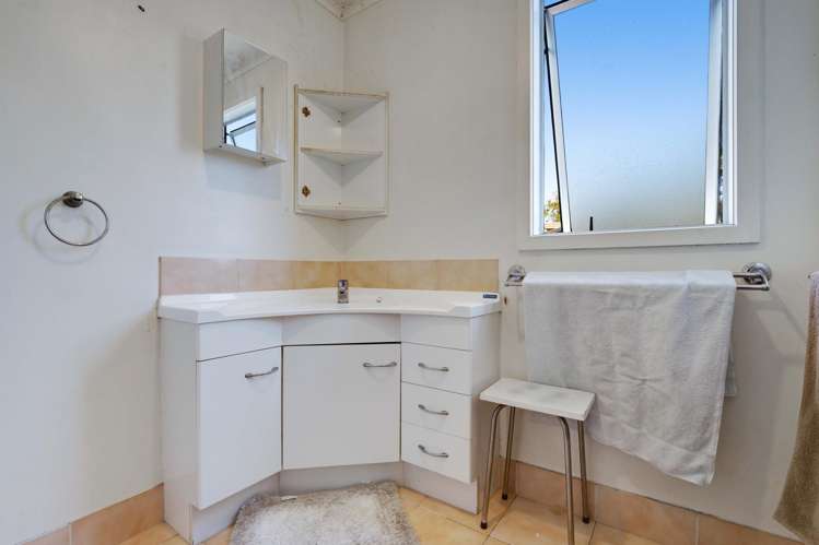 2/10 Neal Avenue Glenfield_12