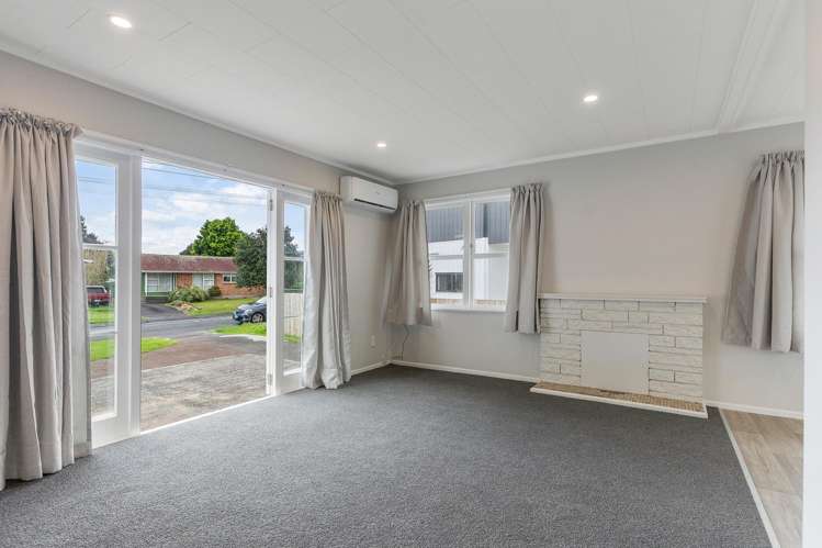 61 Gloria Avenue Te Atatu Peninsula_55