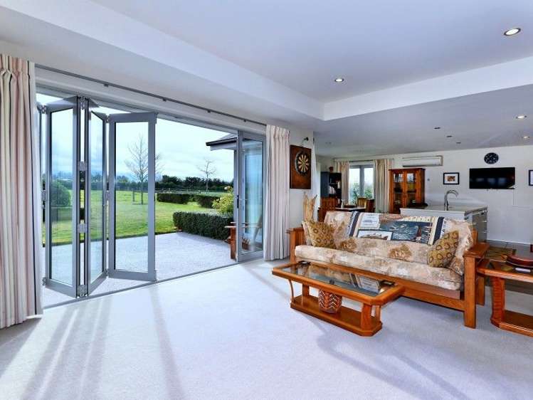 15 Mulholland Drive Darfield_8