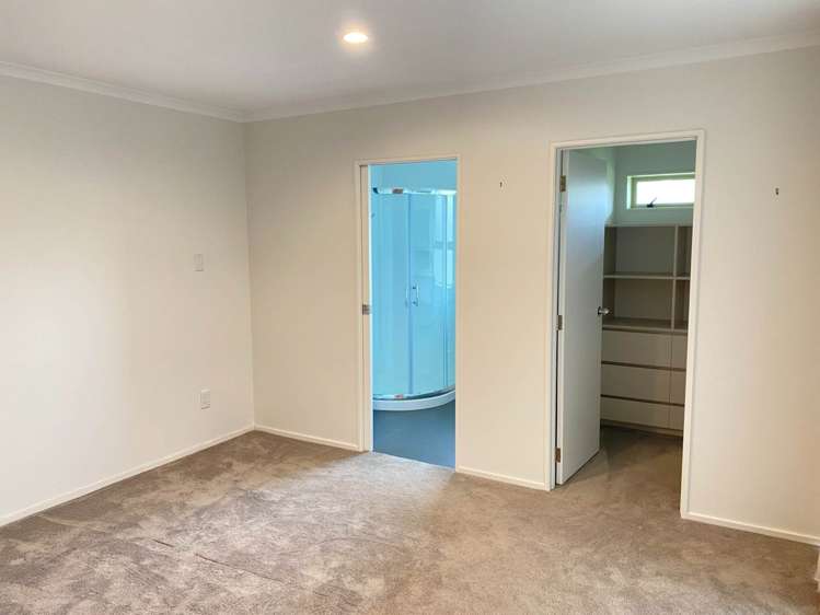 22 Gillett Place Botany Downs_9