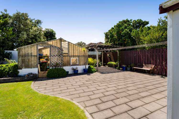 53 Domett Street Opunake_24