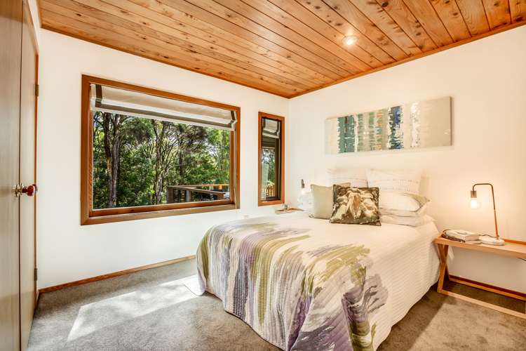 11b Longfellow Parade Glen Eden_14