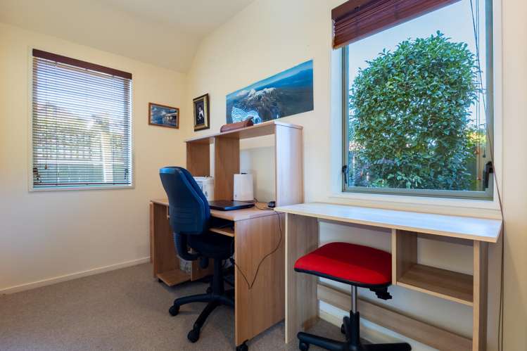 8a Rewarewa Crescent Waikanae_12