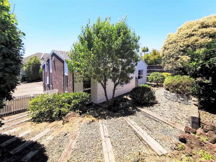 2/31 Elliot Street Howick_18