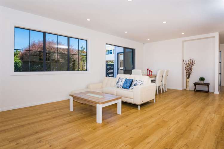 320b East Coast Road Sunnynook_6