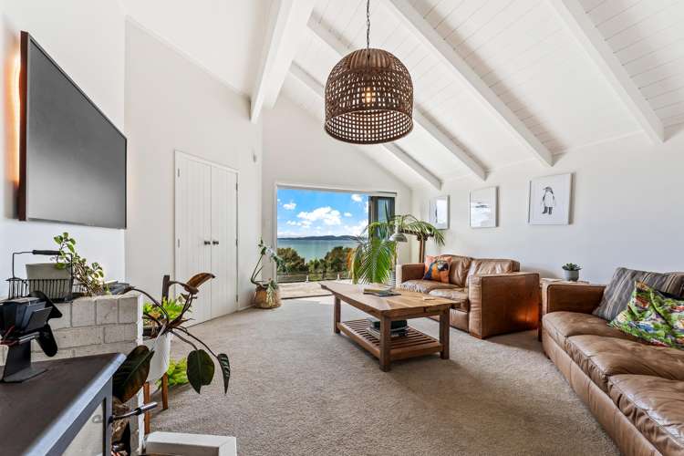 47 Puriri Place Sandspit_9