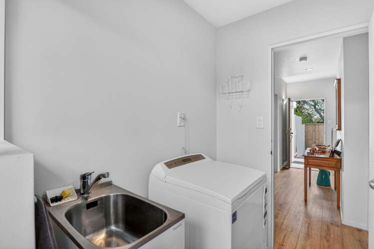 2/23 Martin Avenue Remuera_11