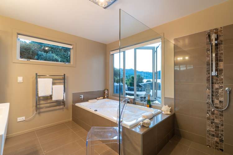 28 Clearwater Street Broad Bay_23