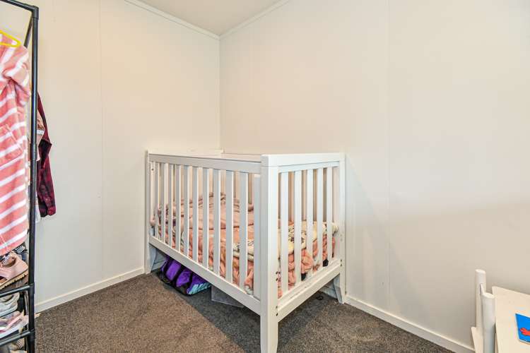 15 Lowburn Place Clover Park_16