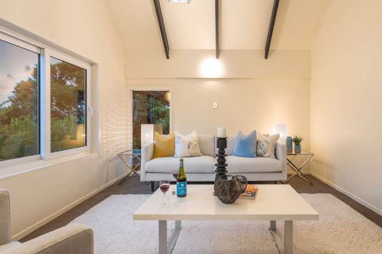 2 The Terrace Herald Island_13